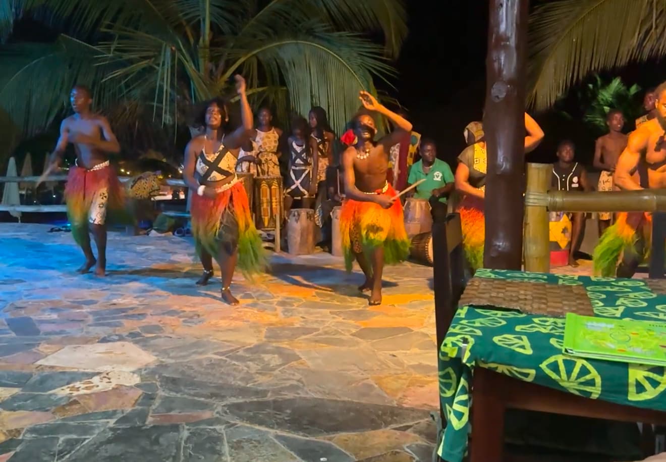 Akomapa Drumming & Fire Show