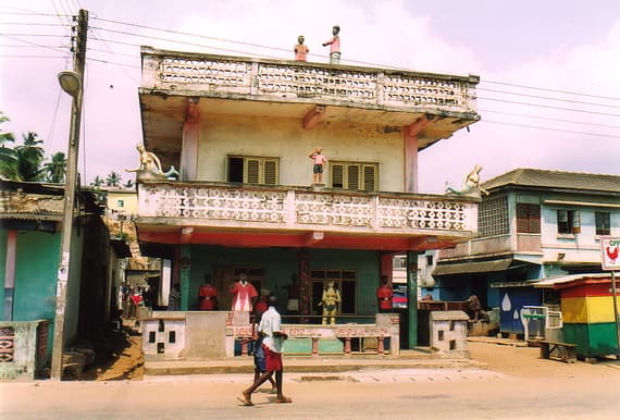 Elmina Town Walking Tour